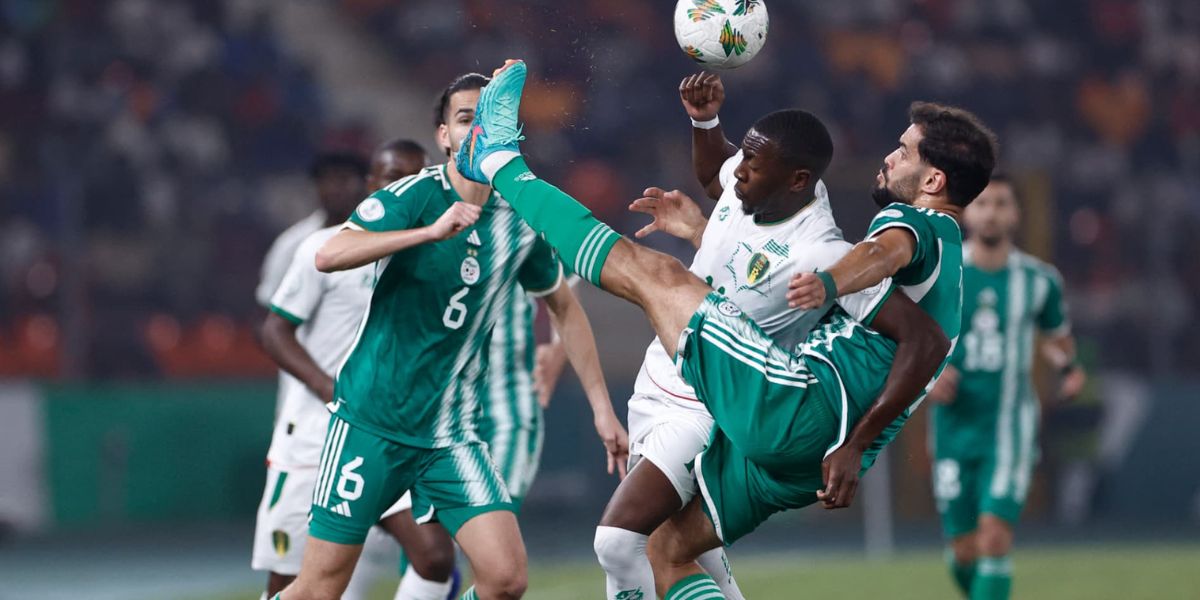 صورة من مباراة الجزائر ضد موريتانيا