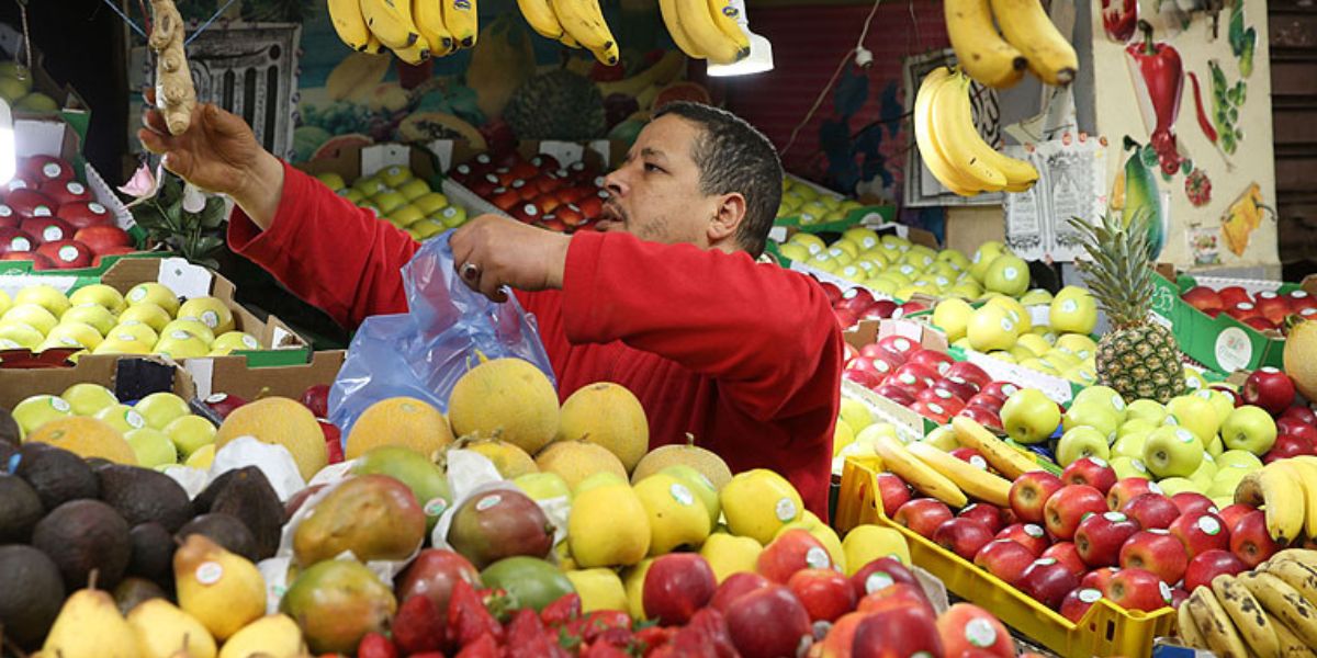 الخضر والفواكه بأحد الأسواق المغربية