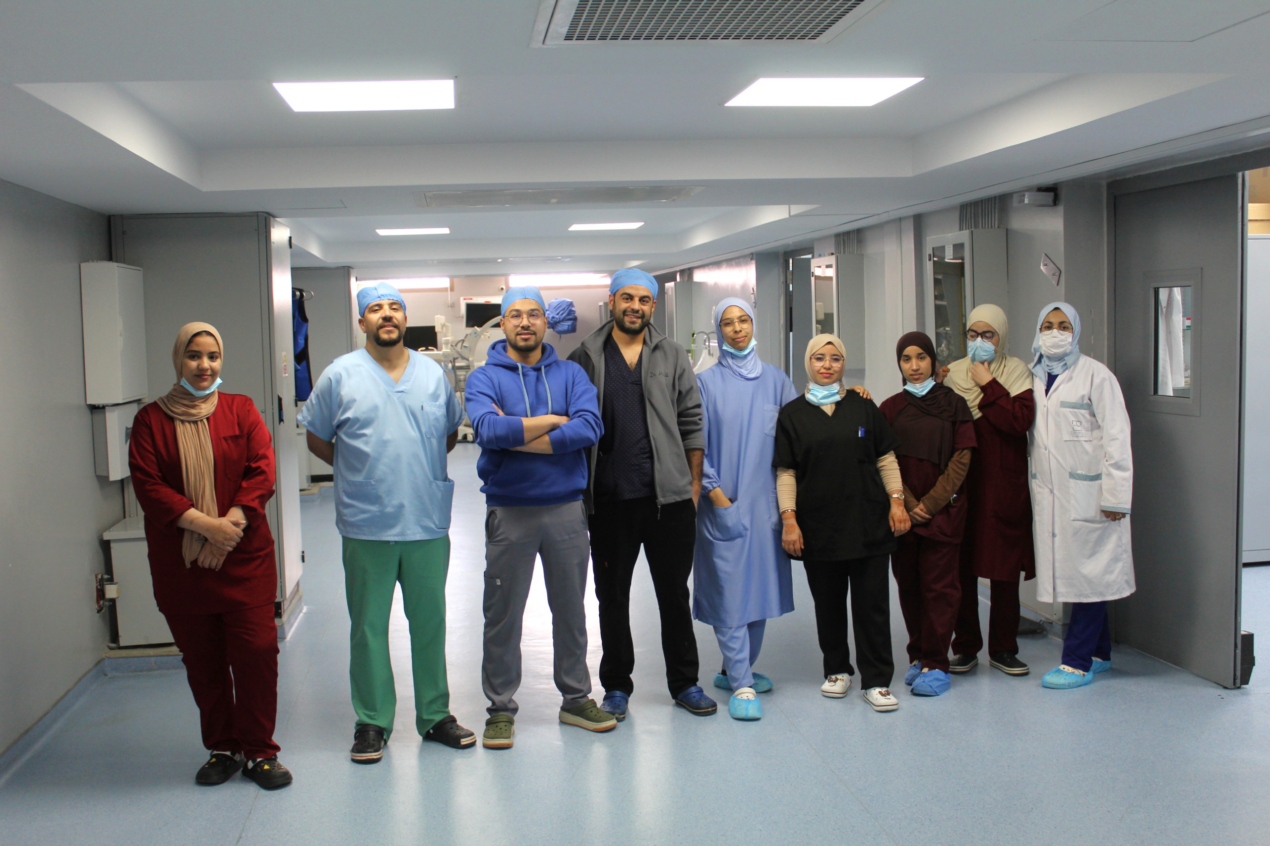 سابقة.. نجاح عمليتين دقيقتين لتثبيت الخصية بالمنظار لطفلين بمدينة مغربية -صور